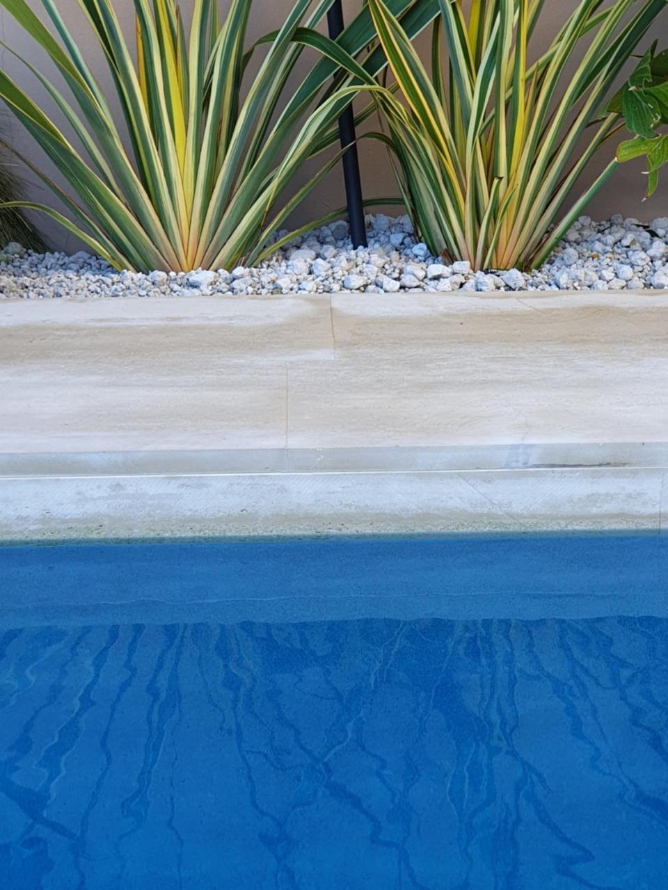 Fos Villa, A Luxe House With Private Heated Pool Galatás Eksteriør bilde